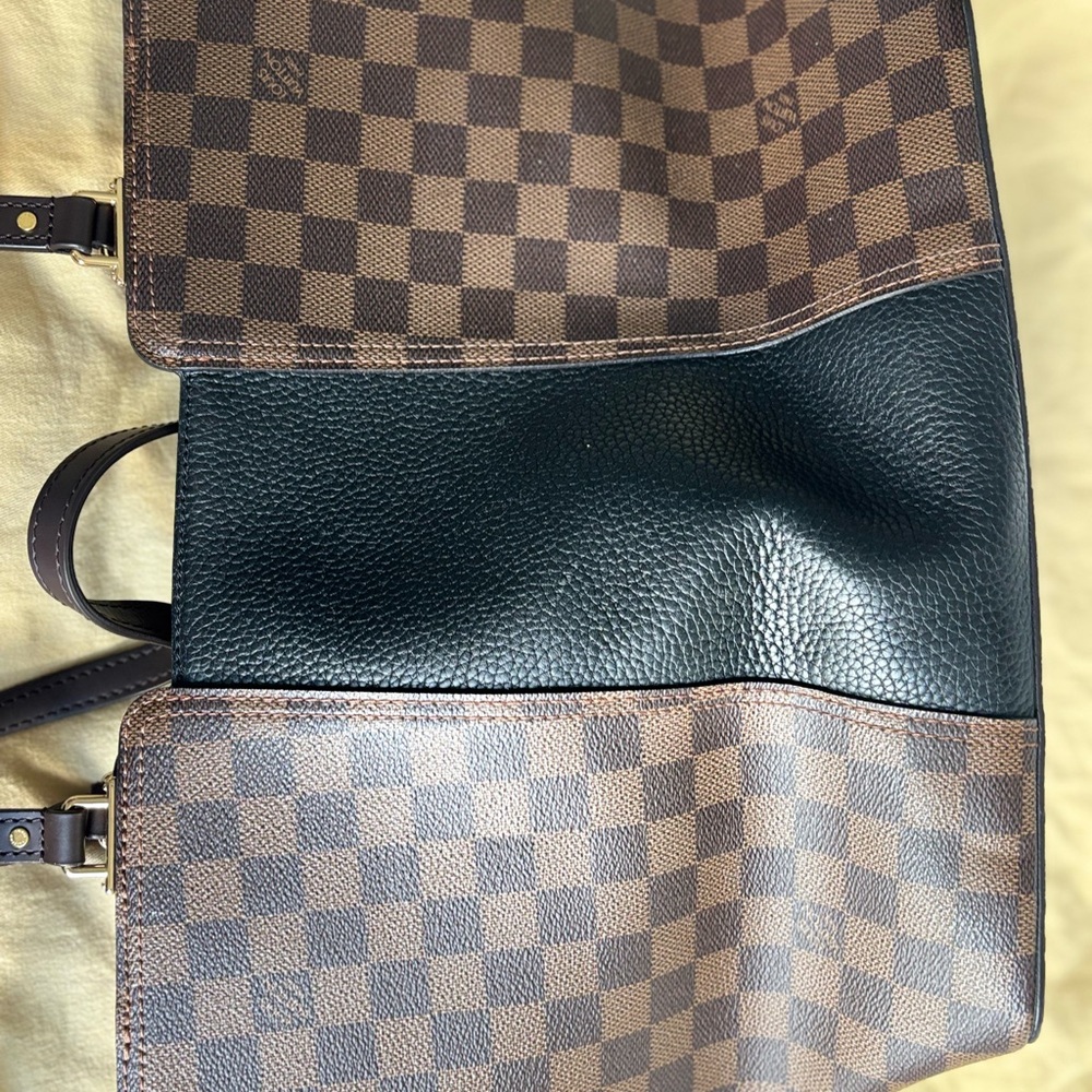 Louis Vuitton Damier Ebene Tote in Brown and Black - Picture 5 of 7